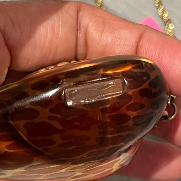 Betsey Johnson Huge Lucite Leopard Mirror Heart Necklace - Picture 6 of 6